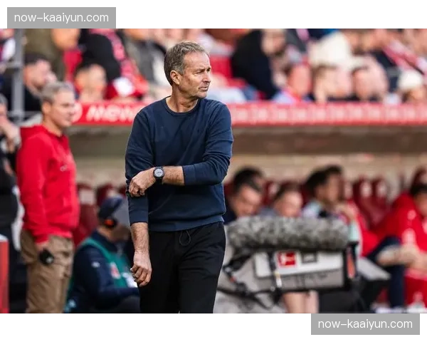 尤尔曼德控球哲学：勒沃库森60.6%场均控球率的战术目的性